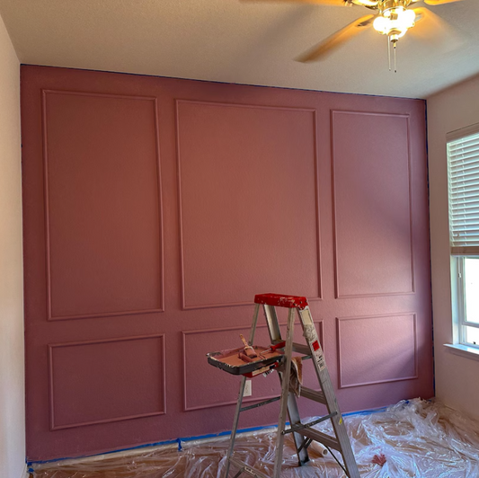 Tailored wall molding set up in a living room